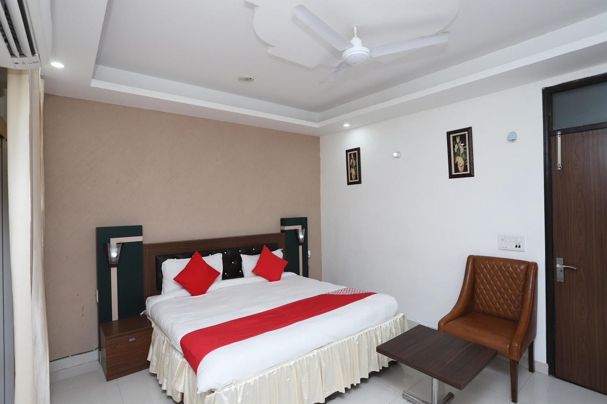 Super Capital O Levanti Near Aravali Biodiversity Park 古尔冈 外观 照片