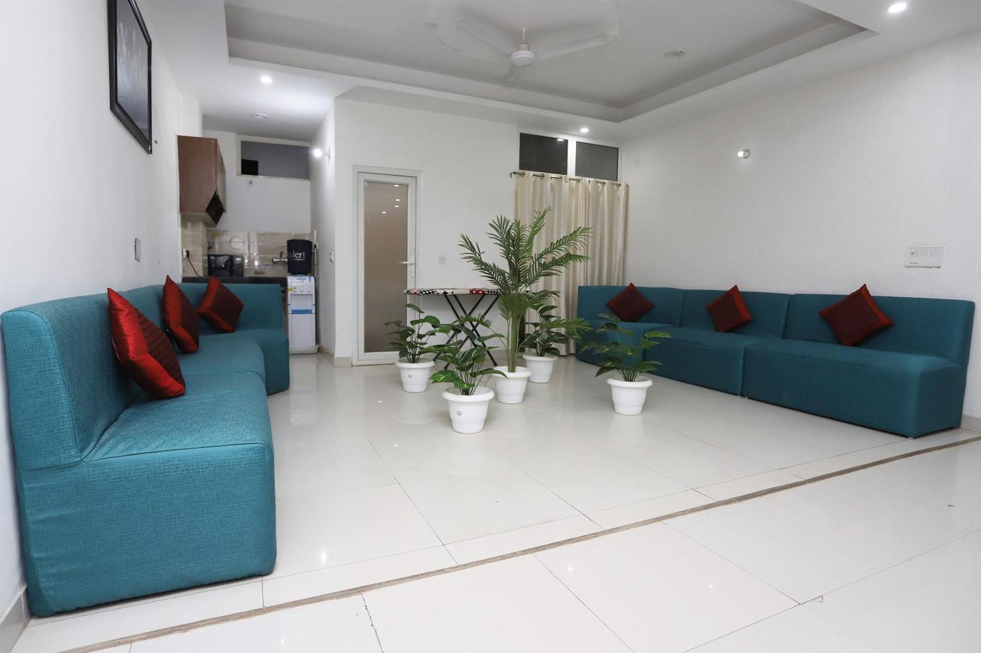 Super Capital O Levanti Near Aravali Biodiversity Park 古尔冈 外观 照片